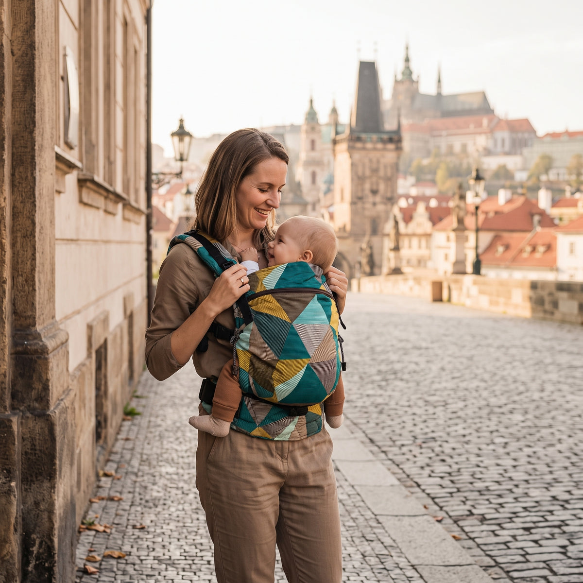 Monkey Mum® Ergonomische meegroei-draagzak Carrie - Betoverende geometrie