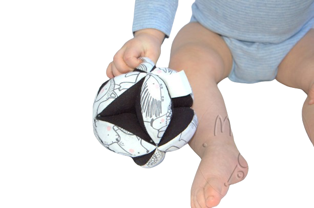 MyMoo Montessori grijpbal - Bosdiertjes/zwart